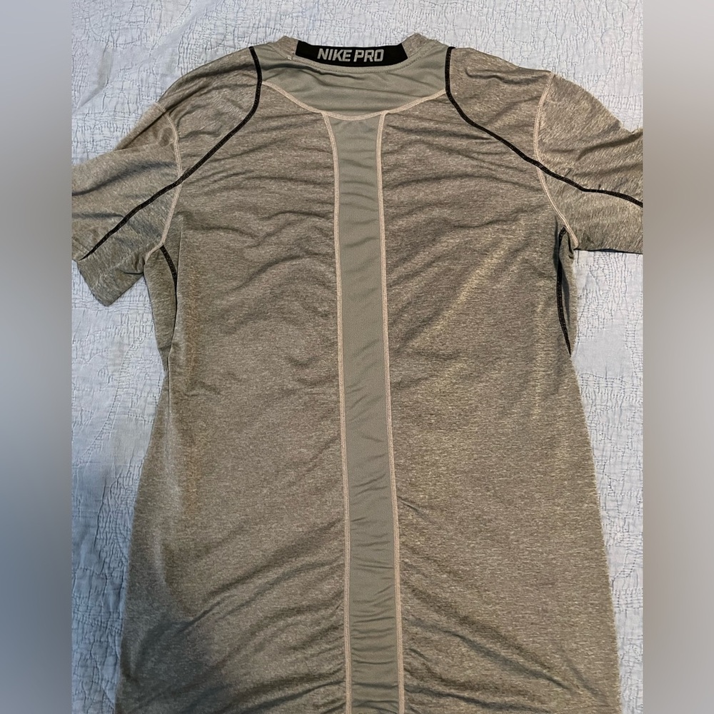 Nike Pro Dri-Fit Shirt - Picture 3 of 3